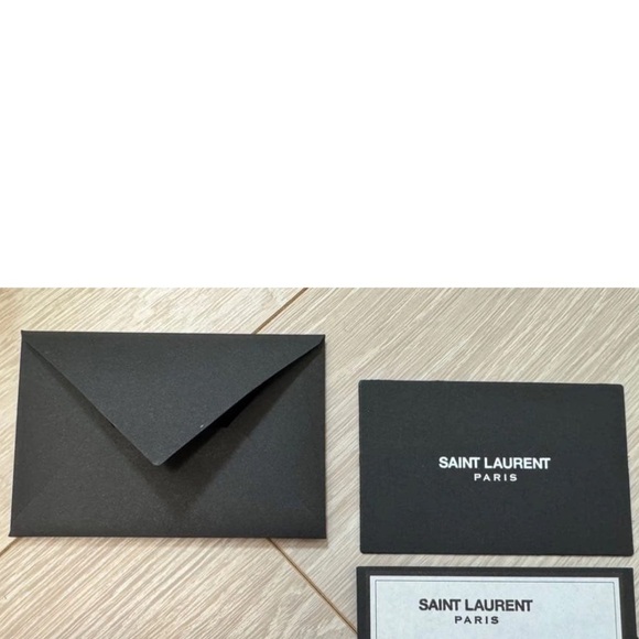 Saint Laurent Pink Quilted Wallet with Gold Emblem - Picture 10 of 11